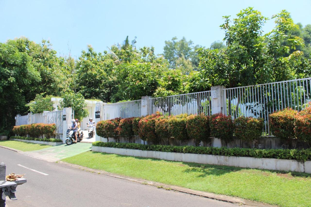 Villa Putih Lovina Exterior photo